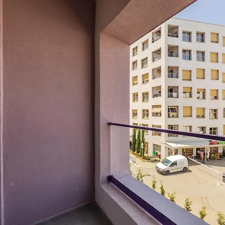 Dajti's Forest 1br By Pikhost Appartement